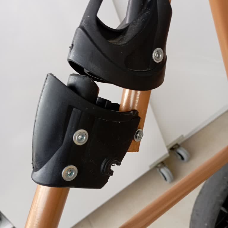 Bebegold Arızalı Bebek Arabası