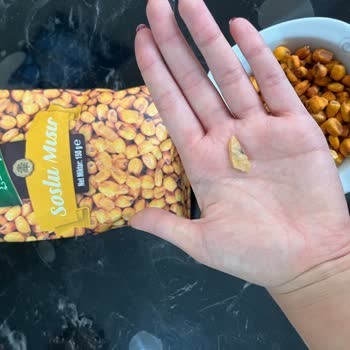 Çerezya Markasının İçinden Taş Çıktı