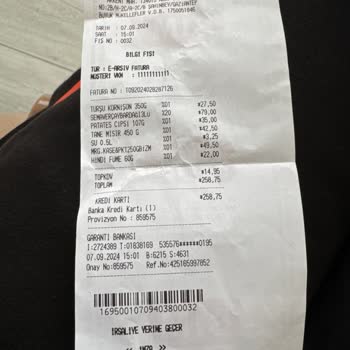 Tat Gıda Tat Kornişon Turşu İçinde İp Parçası