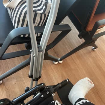 THY Görevlisi Kötü Bir Üslupla Kırık Ayağımla Beni Uçağa Almadı