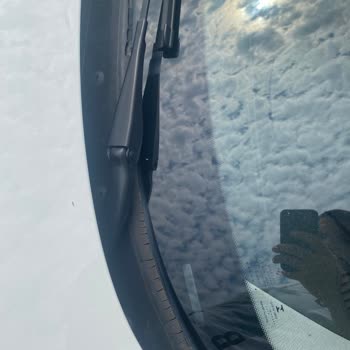 BMW 1.18i Ön Cam Fitili