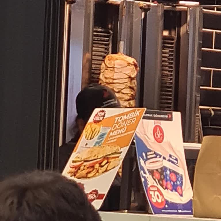 Yaprak Dönercisi Yavaş Hizmet Ve Yanıltıcı Bilgilendirme Sorunu