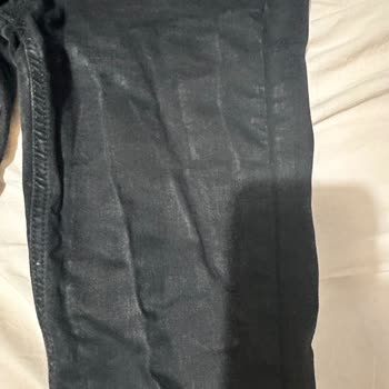 Network Mağazasından Alınan Pantolonun İlk Yıkamada Rengi Attı