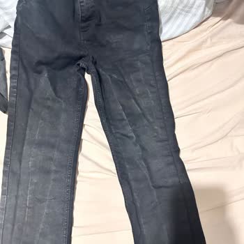 Network Mağazasından Alınan Pantolonun İlk Yıkamada Rengi Attı