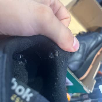 Reebok Ayakkabı İç Kısım Çoraplık Yırtılması