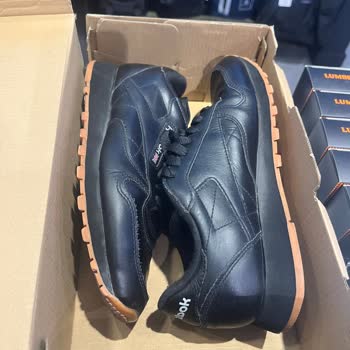 Reebok Ayakkabı İç Kısım Çoraplık Yırtılması