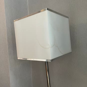 Greenpark Pendik Otelinde Oda Çok Pis Ve Hiç Kimse İlgilenmedi.