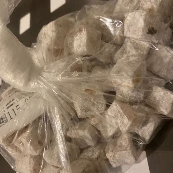 Tatlıbak Bağcılar 5 Şubesi Kurtlanmış Malların Parasını İade Etmiyor