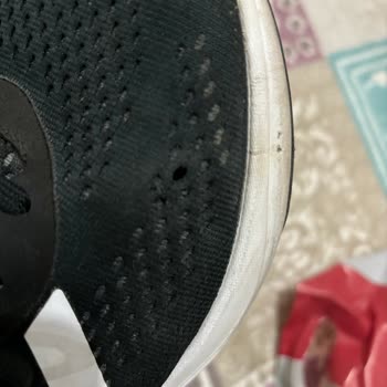 Adidas Ayakkabımın İç Kısmının Yırtılması