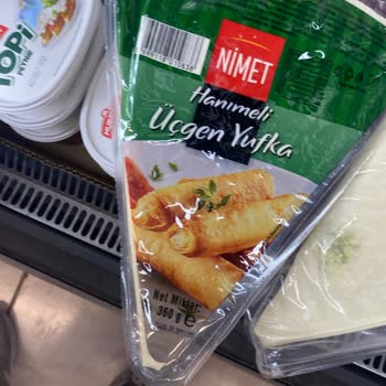 A101 Küflenmiş Böreklik Yufka!