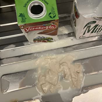 Yörükoğlu Süt Bozuk Çıktı