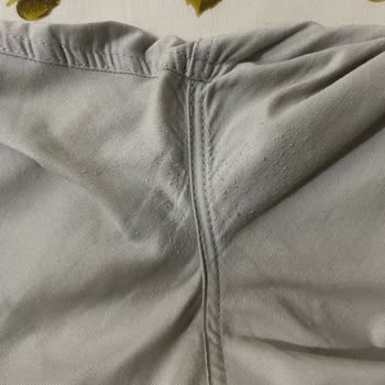 Mavi Pantolon Bacak Arası Yırtılma