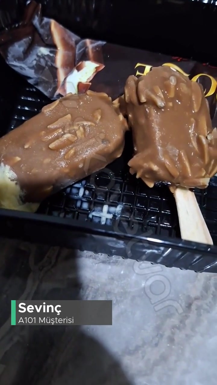 A101 Hasarlı Ve Gıda Zehirlenmesine Müsait! videonun kapak resmi