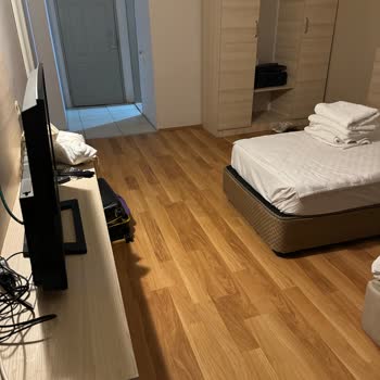Jolly Tur'da Hayal Kırıklığı: Kötü Otel Deneyimi!