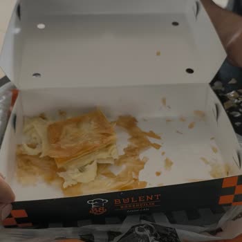 Bülent Börekçilik Hayal Kırıklığı Yaratan Kahvaltı Deneyimi