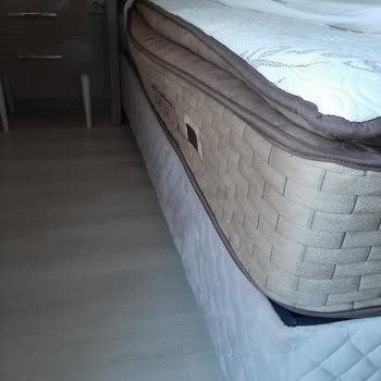 Bambi Yatak Yatağım Yanlardan Bombe Yaptı