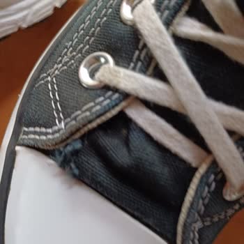 Converse Hatalı Ürününün Arkasında Durmuyor