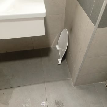 İzmir Bayraklı Şehir Hastanesi'nde Temizlik Ve Personel Sorunları!