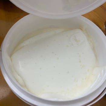 İçim Süt ve Süt Ürünleri Bozulmuş Süzme Yoğurt