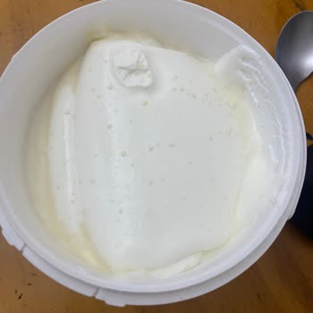 İçim Süt ve Süt Ürünleri Bozulmuş Süzme Yoğurt