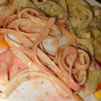 Pizza House Takma Kirpikli Makarna Deneyimi