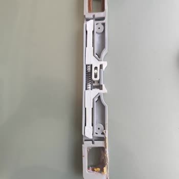 İdevit Kapak Menteşesi Sorunu