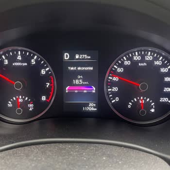 Kia Stonic 2023 Yakıt Ort 21,00 Yazıyor