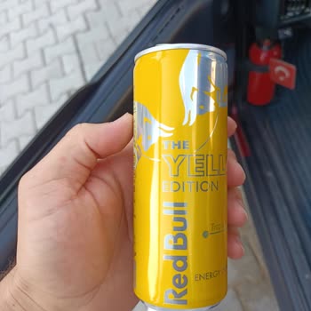 Tarihi Geçmiş Red Bull İçeceği