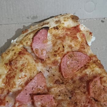 Trendyol GO Dan Gelen Pizzadan Hastalandık