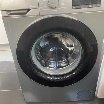 Arçelik Çamaşır Makinesi: Tüy ve Parçalanma Sorunları Bitmiyor