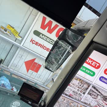 As Adana Seyahat Kazalı Araç Marş Basmıyor Motor Işığı Yanıyor