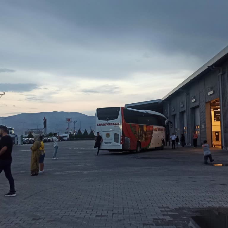 Can Diyarbakır Otobüs Yolculuğunda Tekrarlayan Arıza Ve Rota Değişikliği