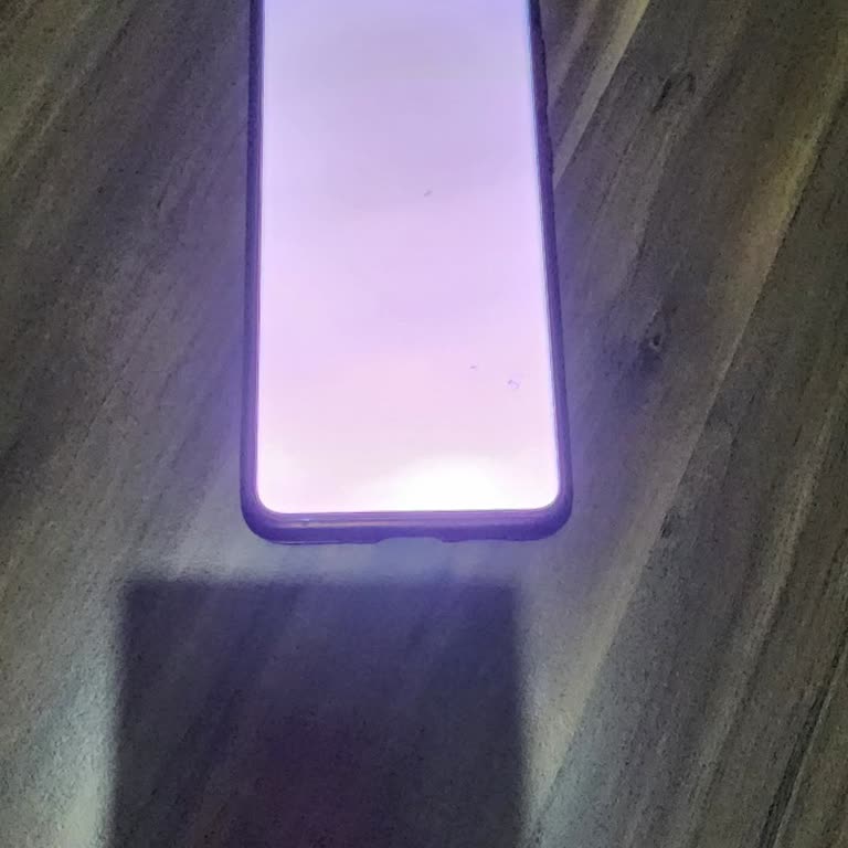 Samsung Galaxy S20 Plus Ekran Kendiliğinden Beyaz Oldu