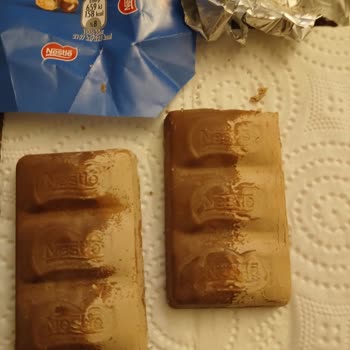 Nestle Sağlıksız Çikolata Yediriyor