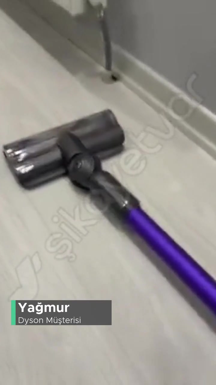 Dyson Acaba Müşteri Kitlesine Göre Mi Hareket Ediyor? videonun kapak resmi