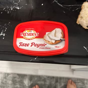 President Peynir Aldığım Krem Peynir Bir Gün İçinde Küflendi