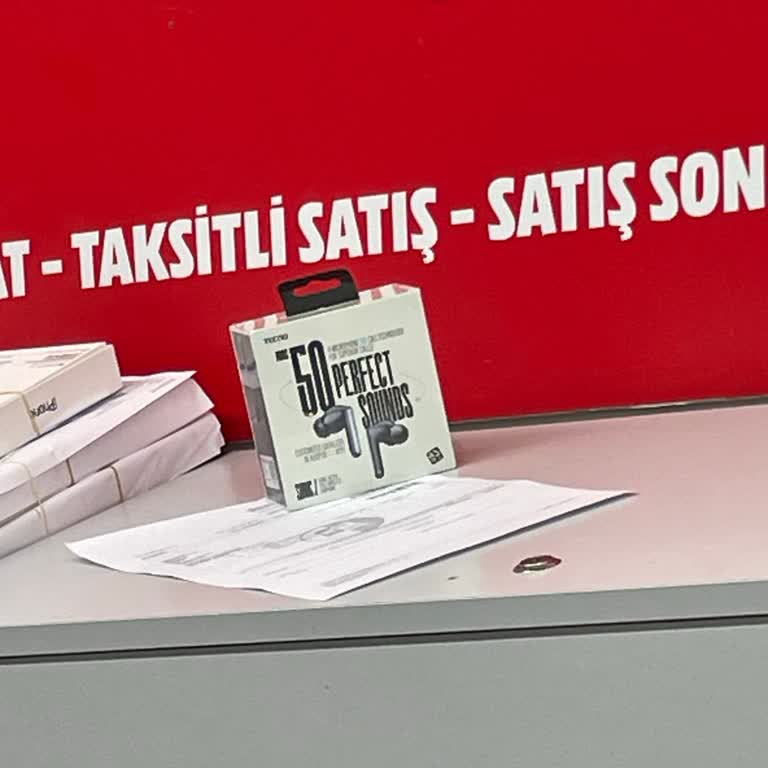 Media Markt Hediye Kulaklık 1 Aydan Fazla Süre Oldu Ve Hala Gelmedi.