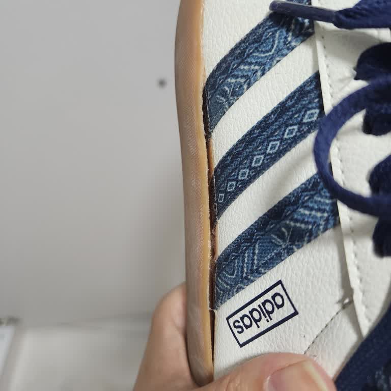 Boyner Adidas Aldığım Ayakkabım 1 Ayda Kenarları Açıldı.