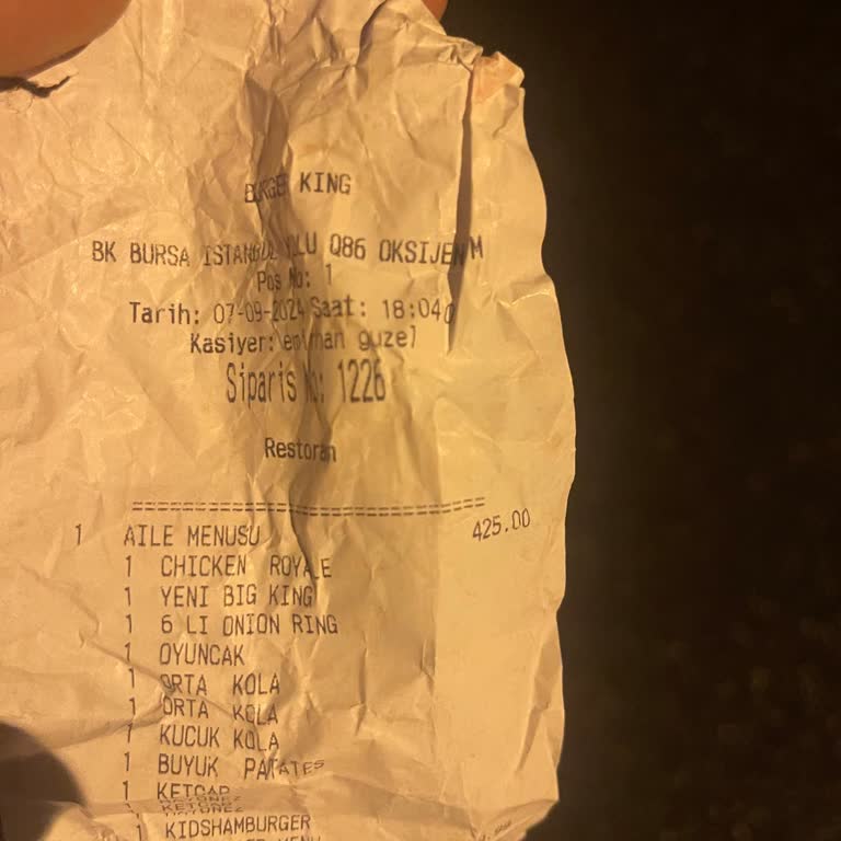 Burger King'de Uzun Bekleyiş Ve Soğuk Yemekler