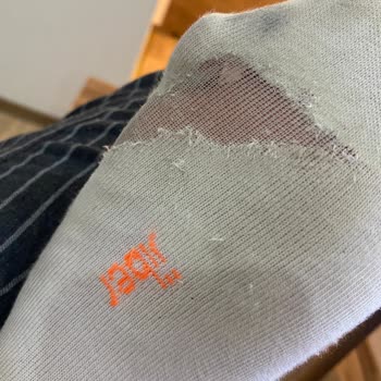 Jiber İç Giyim Çoraplarının Kalitesizliği Ve Hızlı Aşınması