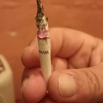 Winston Slender Blue Dan Çıkan Yabancı Cisim