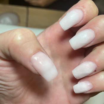 Sunshine Beauty Studio (Ankara) Başarısız Protez Tırnak