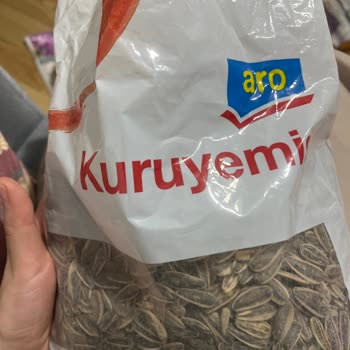 Aro Çekirdeği Rutubet Gibi Tadı Ve Kokusu Çok Kötü