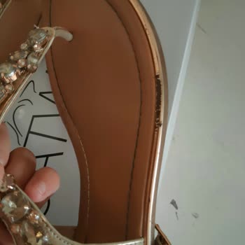 Deichmann Catwalk Sandaletinin Kalite Sorunu