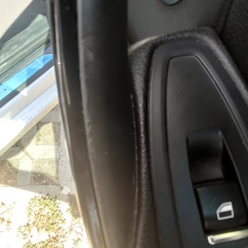 BMW Kapı Kolu Plastiği Sorunu