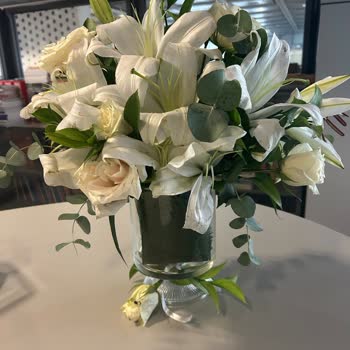 Hızlı Çiçek (hizlicicek.com) Yanlış Ve Solmuş Çiçek Teslimatı