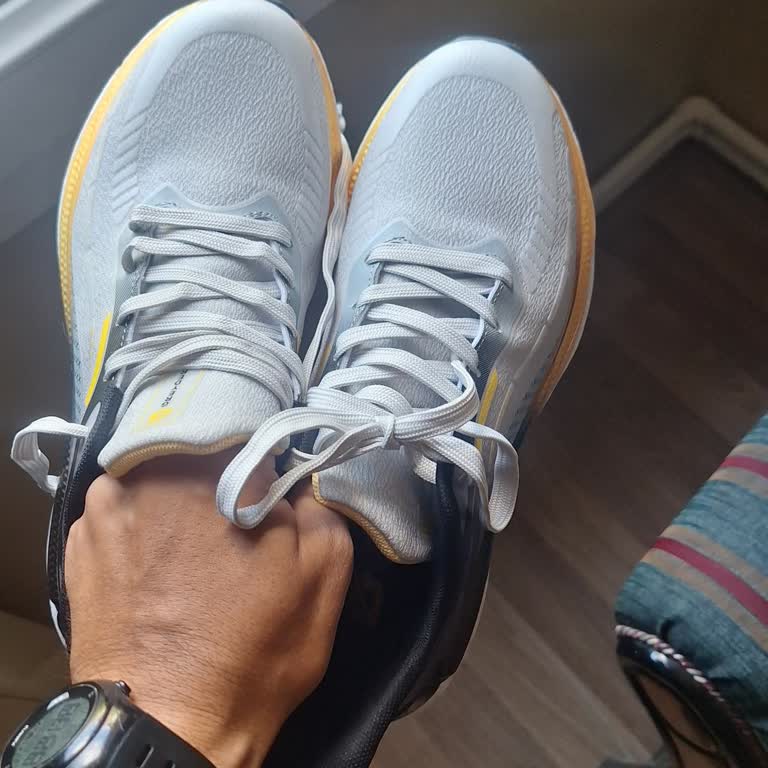 Greyder Muğla Outlet Mağazasında Ayakkabı Kalıp Sorunu