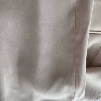 Tuğba Giyim'de Kullanılmış Ve Kirli Ürün Şoku