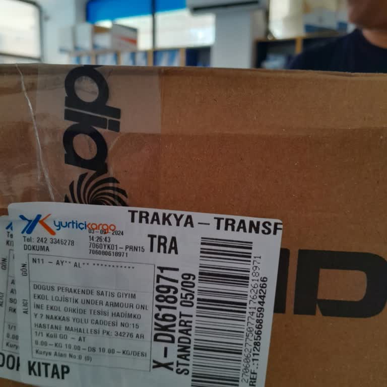 Under Armour İptal İade Değişim Yapılmadı.