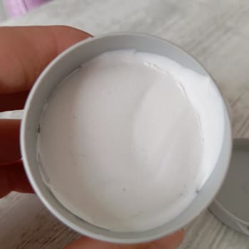 Sudocrem İçi Pislik Şeklinde Geldi